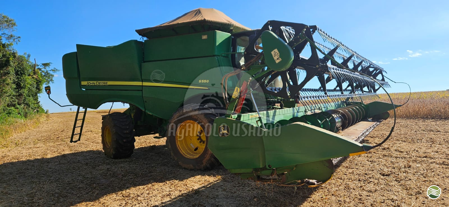 COLHEITADEIRA JOHN DEERE JOHN DEERE S550 Agrícola Usadão TAQUARITUBA SÃO PAULO SP